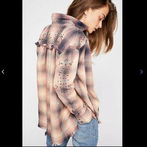 Free People Take On Me Plaid Studded Buttondown S Z223-12